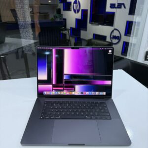 MACBOOK PRO 16“ 2024