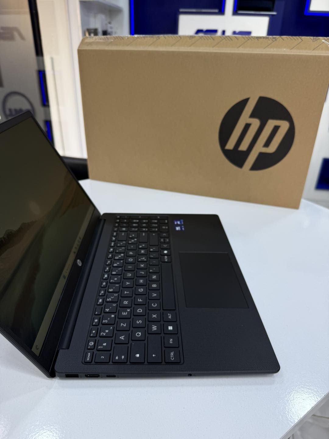 HP LAPTOP 15-FD1079NK – Image 3