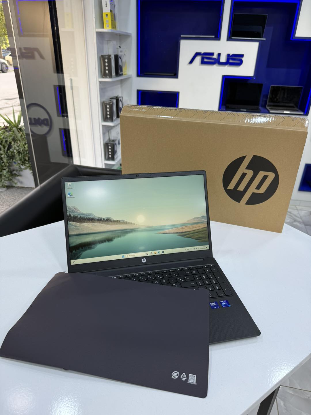 HP LAPTOP 15-FD1079NK – Image 4
